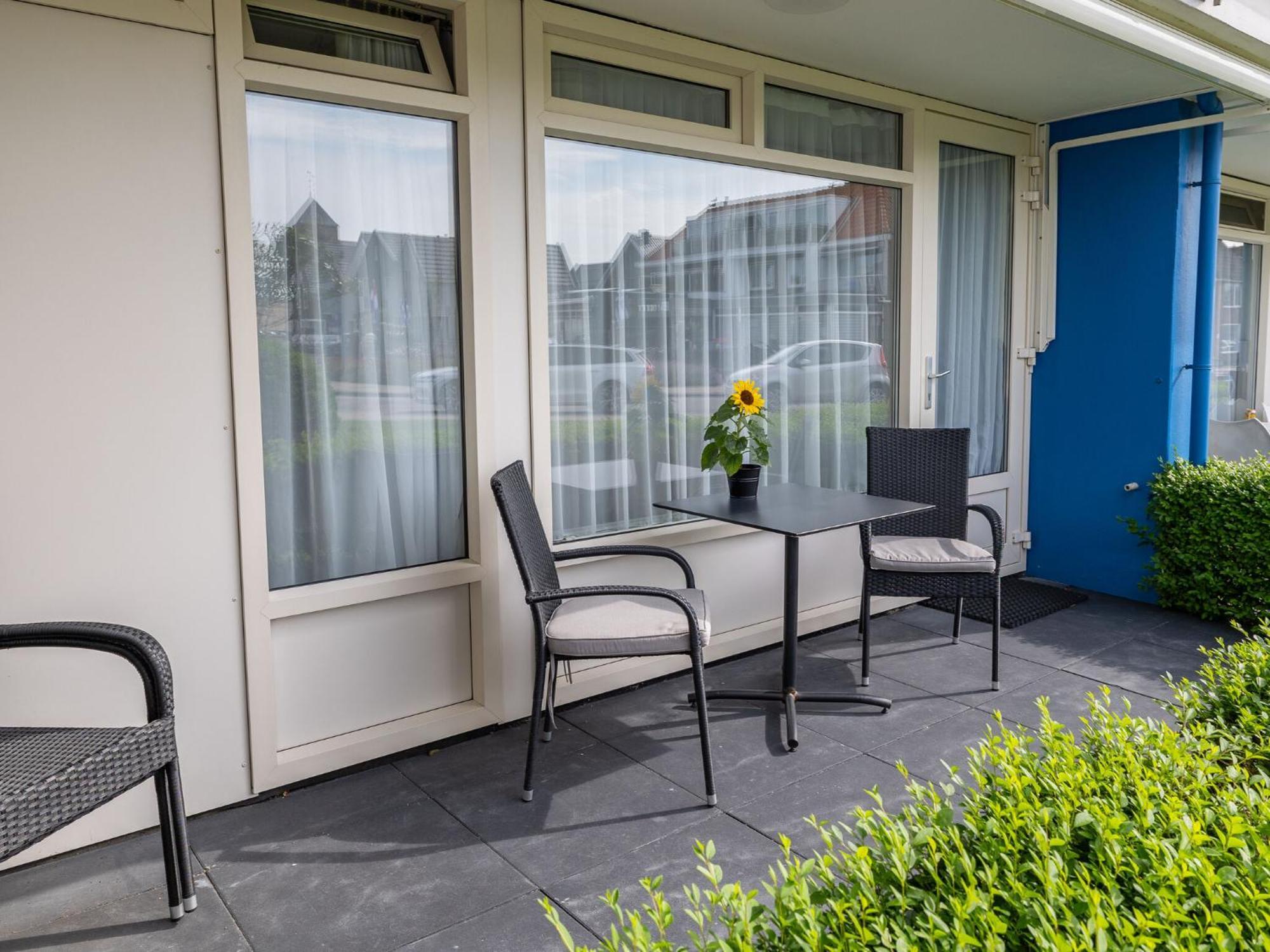 Beautiful Apartment In Zoutelande With Terrace Exterior foto